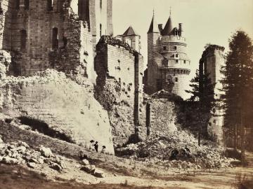 Le château de Pierrefonds en cours de restauration