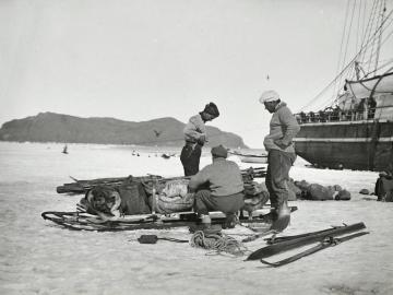 Preparing the sleds near Terra Nova, Cap Evans, jan. 1911