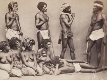 Groupe d'aborigènes 