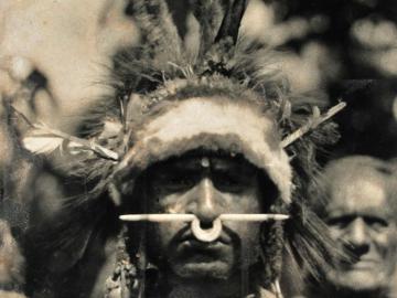 A lot of 31 photographs of Natives of Papua-New Guinea