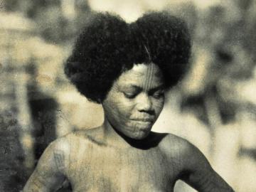 A lot of 31 photographs of Natives of Papua-New Guinea