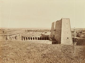 Vues du vieux Caire, pyramide de Giseh et temple d'Horus à Edfou