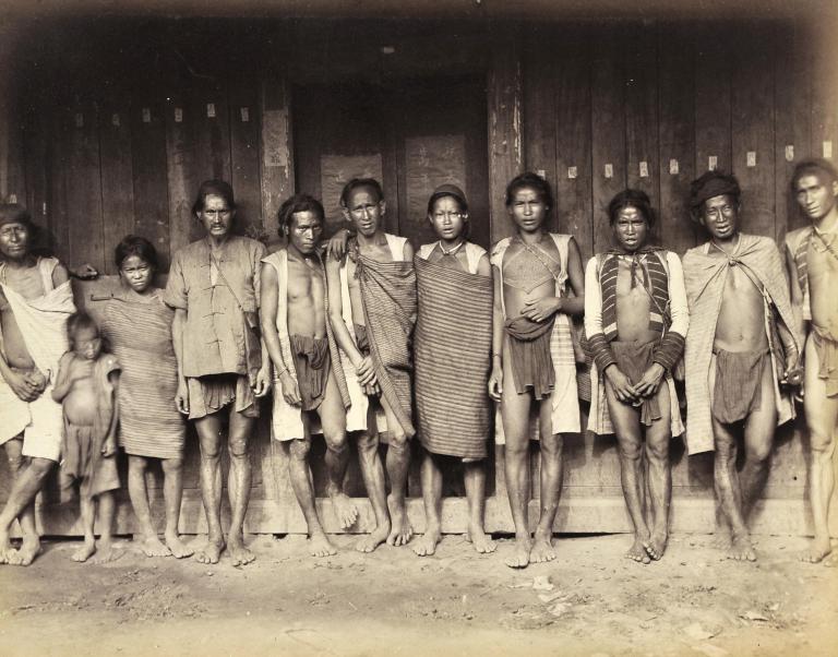 Groupe de villageois birmans