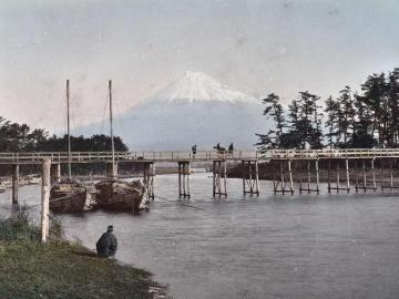 Fujiyama from Tagonoura Bridge, Tokaido