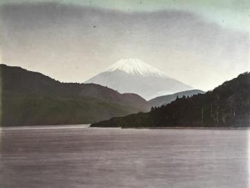Fujiyama from Hakone Lake 
