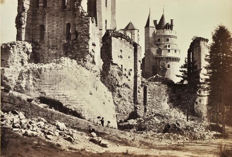 Le château de Pierrefonds en cours de restauration