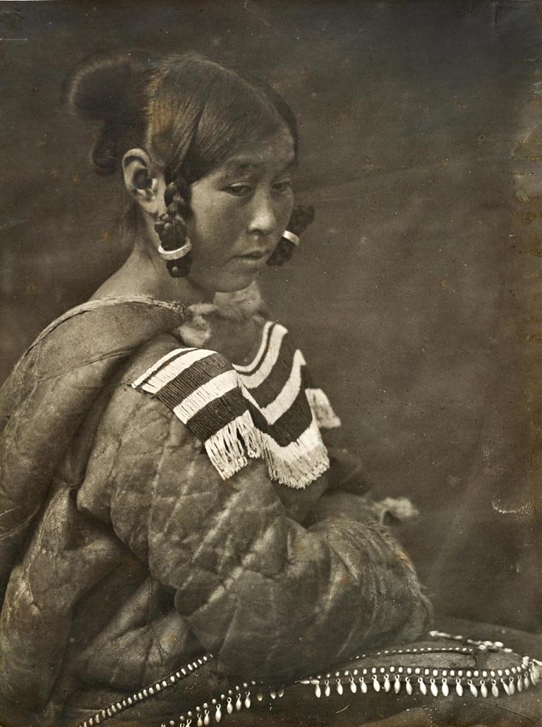 Portrait de femme Inuit