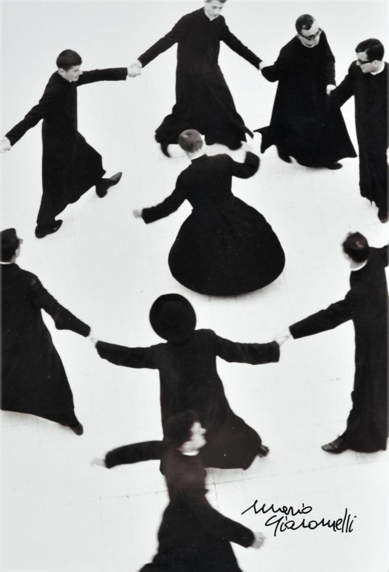 « Io non ho mani che mi accarezzano il volto » from the serie « Pretini », 1961-1963