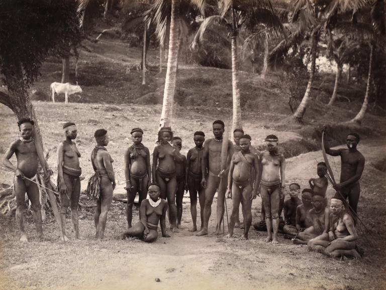 Groupe d'habitants des Iles Andaman (Océan Indien)