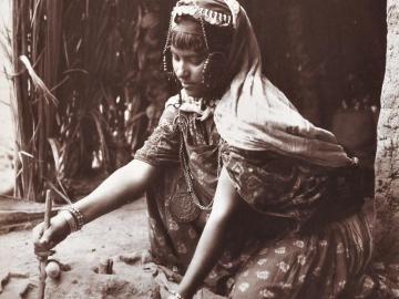 Jeunes fille à la poterie