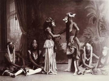 Javanese Dancers