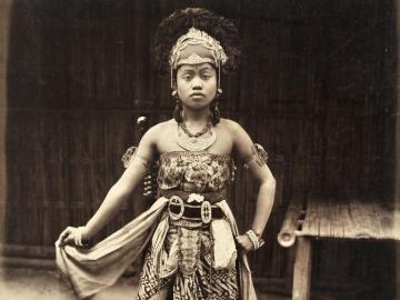 Javanese dancer at Kampong, Exposition Universelle of 1889 , Paris