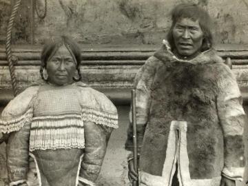 Inuits, chasseur de phoque et sa femme